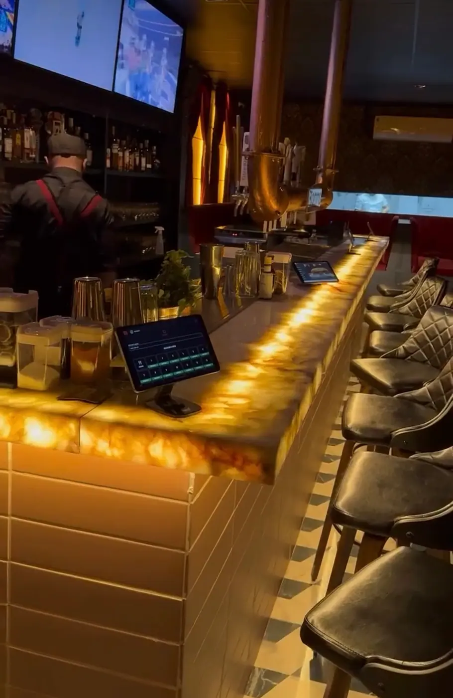 Downtown Pub