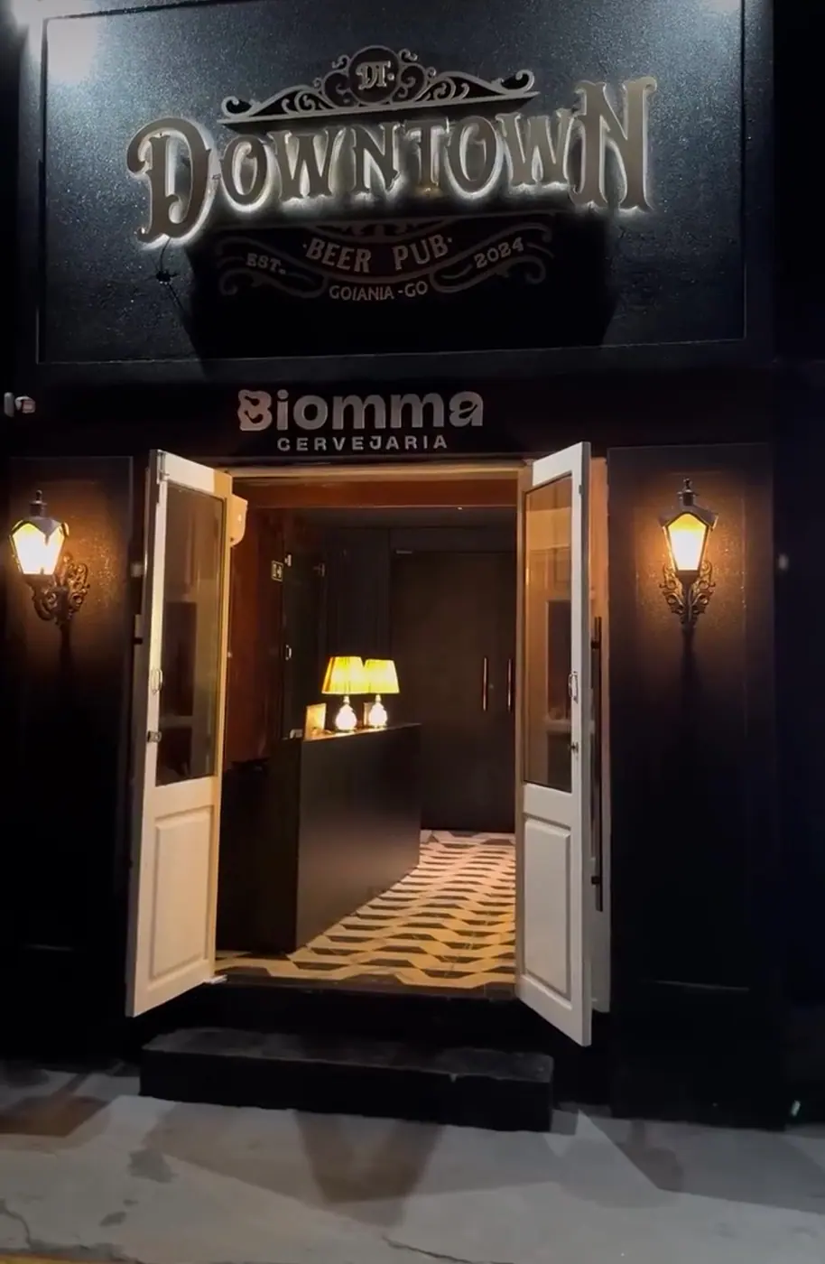 Downtown Pub